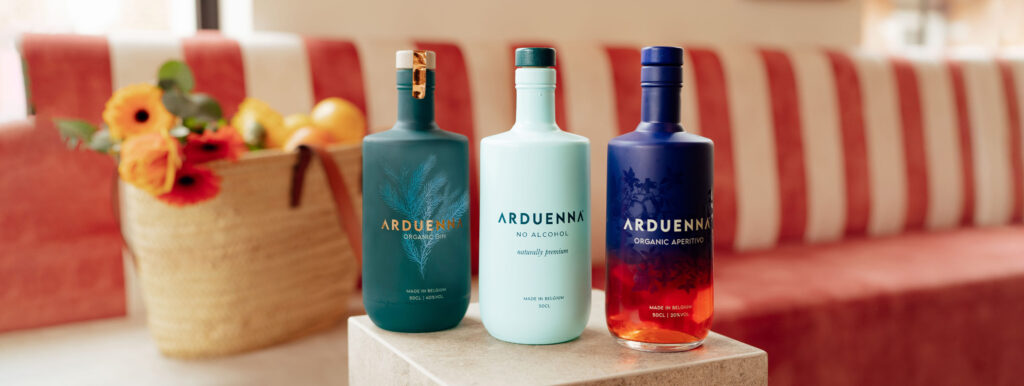 Arduenna Organic Gin, No Alcohol und Organic Aperitivo nebeneinander