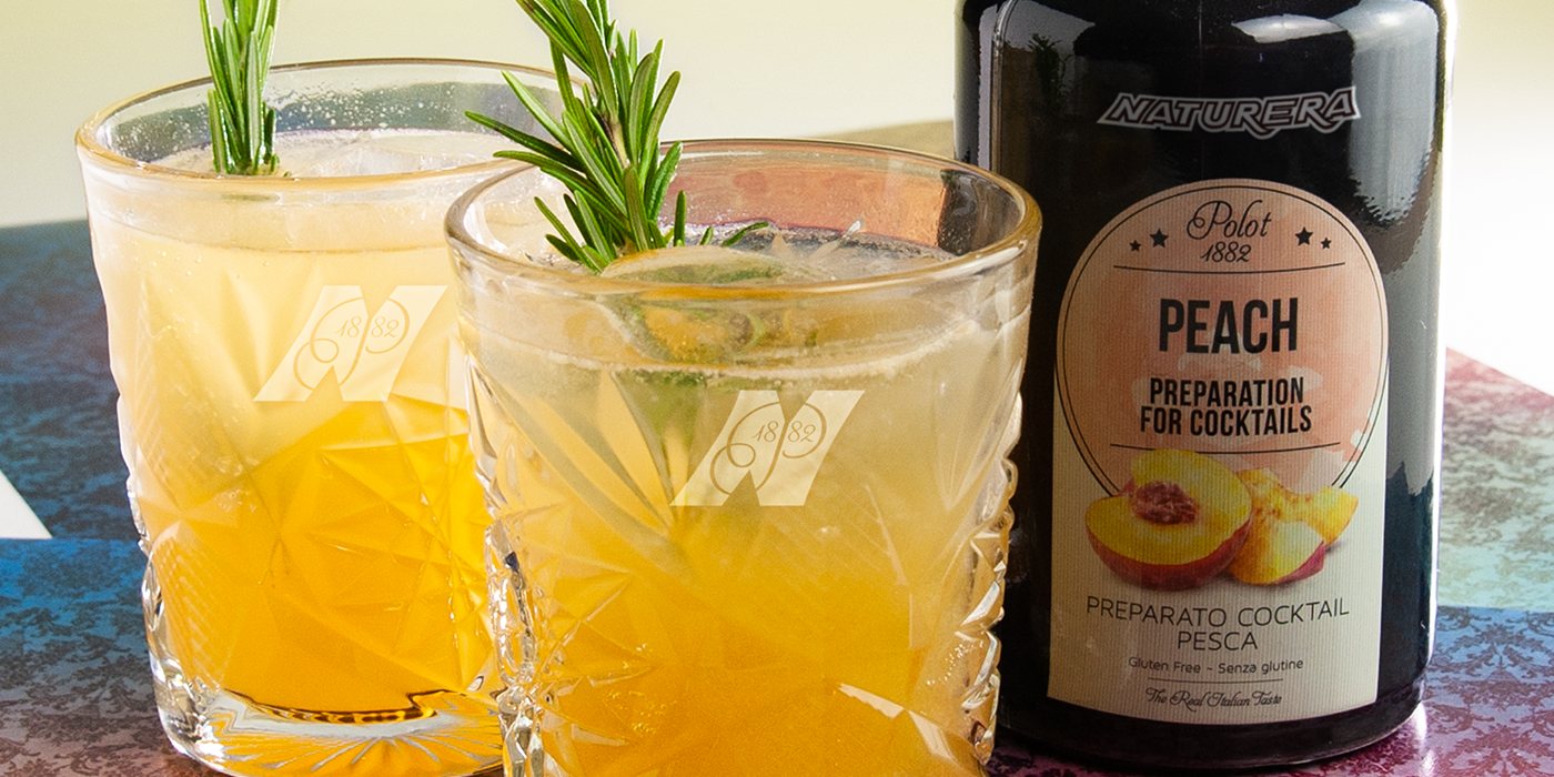 Polot 1882 Peach Fruit Purée mit zwei Cocktails