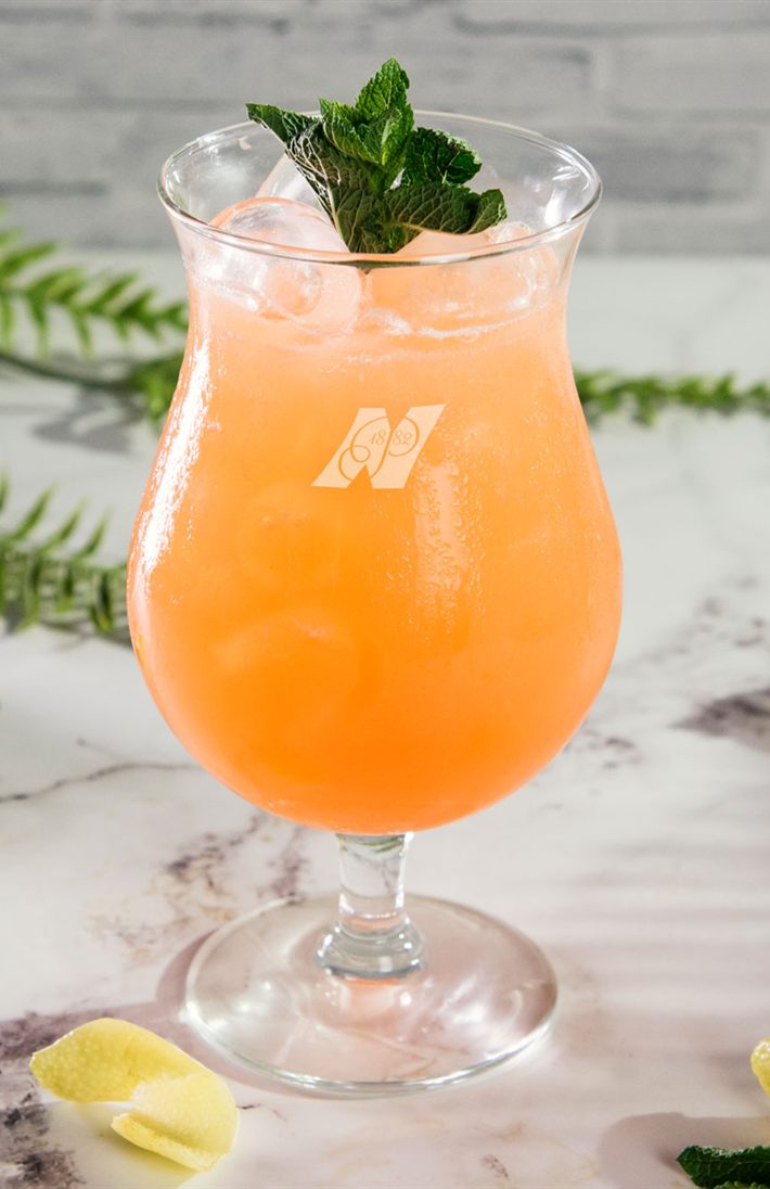 Aperitivo Colada mit Coconut Püree