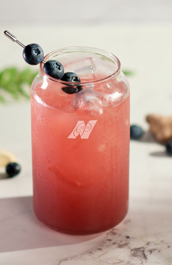 Wild Lemonade mit Wildberries Püree